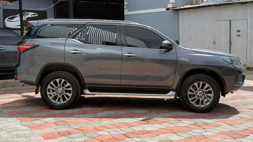 Toyota fortuner
