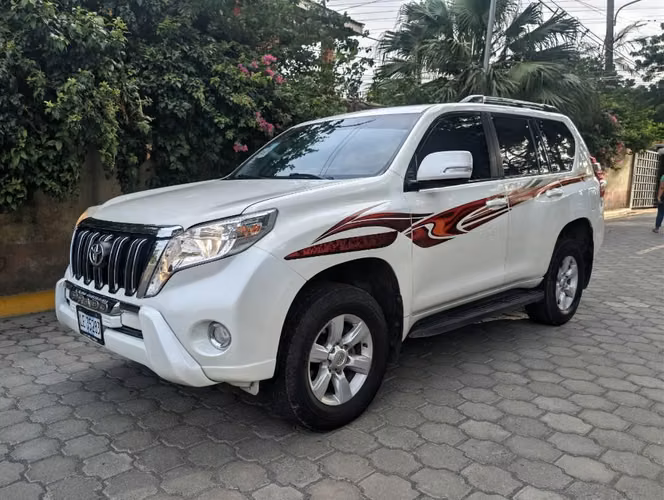 Toyota Prado 5L mecánica año 2016