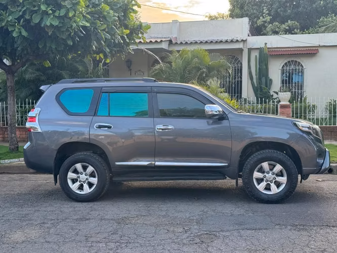 Toyota prado 2017  TXL  4x4