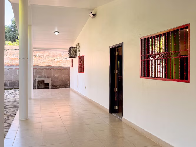 KC- QUINTA EN VENTA EN PLENO CENTRO DE NAGAROTE