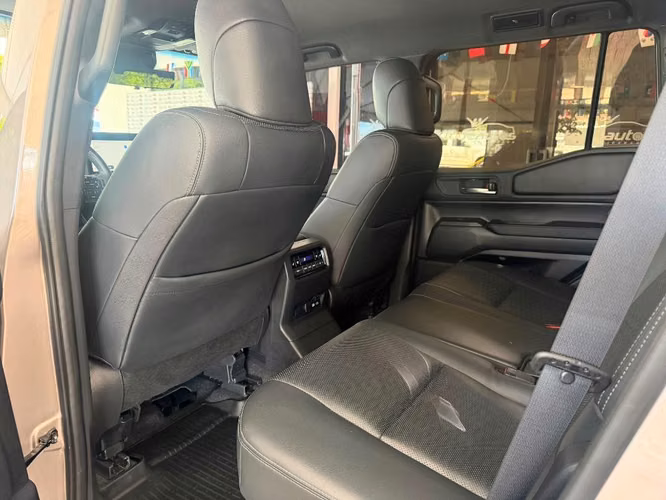 TOYOTA PRADO 2026 INTERMEDIA