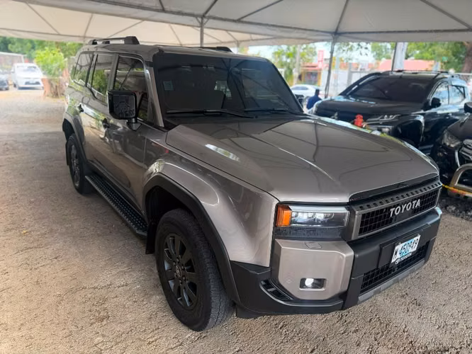 TOYOTA PRADO 2026 INTERMEDIA