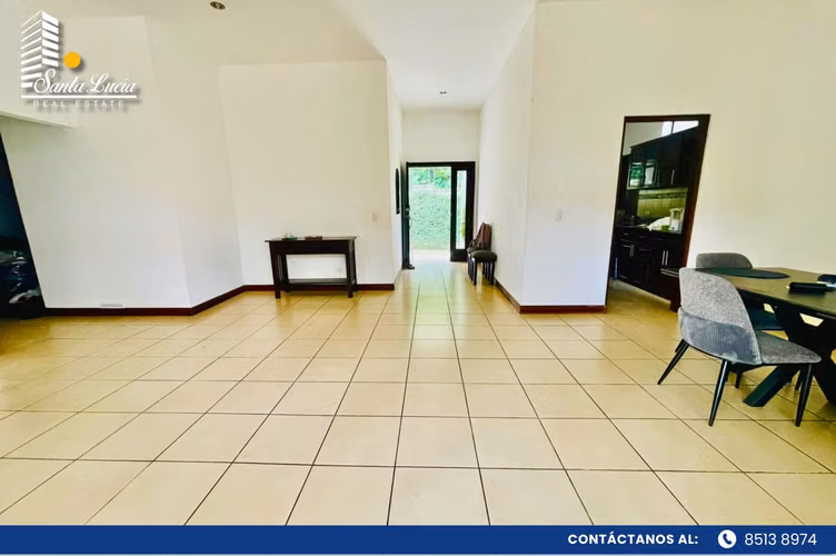 Casa en Renta en Colinas de Santa Cruz - SR - Imagen 8