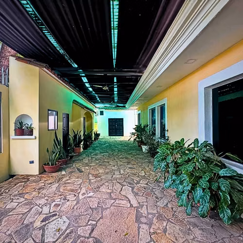 Venta de Local en Planes de Altamira