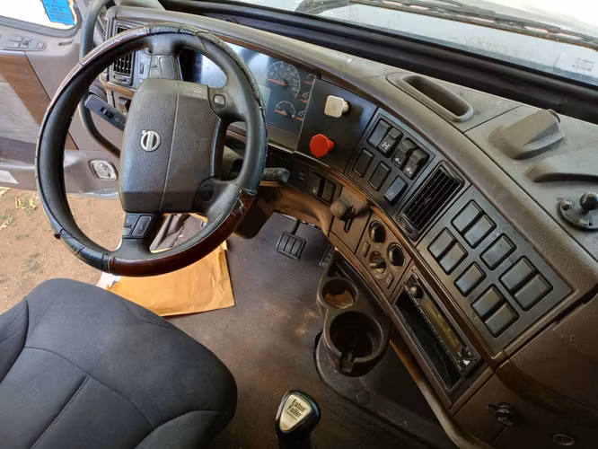 Volvo VNL 670 Año 2013