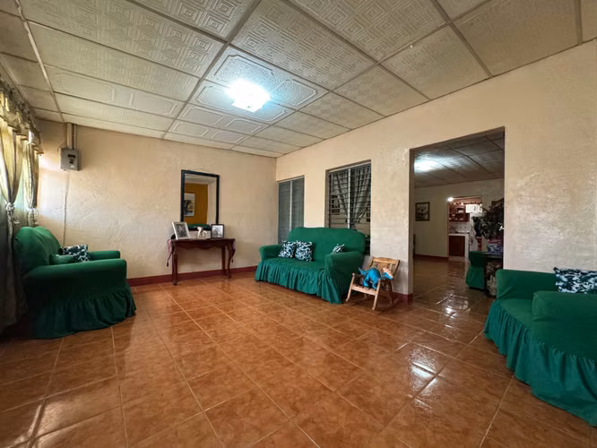 Venta de Casa en Barrio Santa Rosa