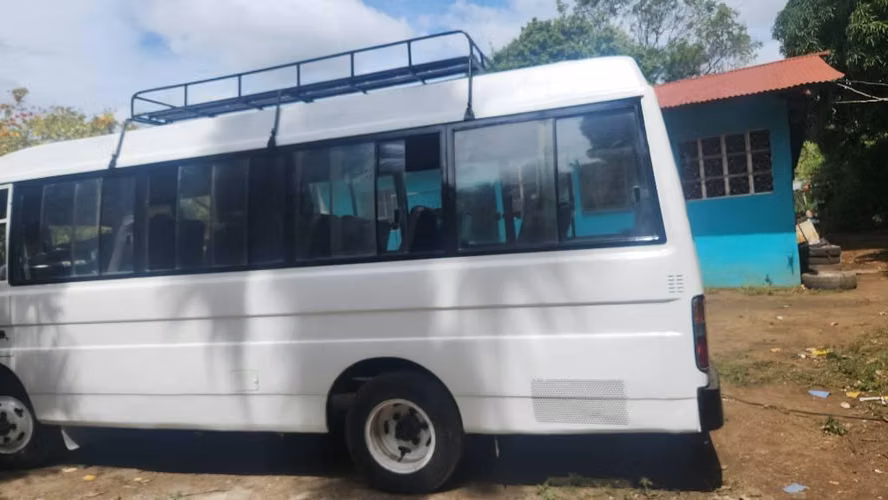 Microbus Kia Assia Combi