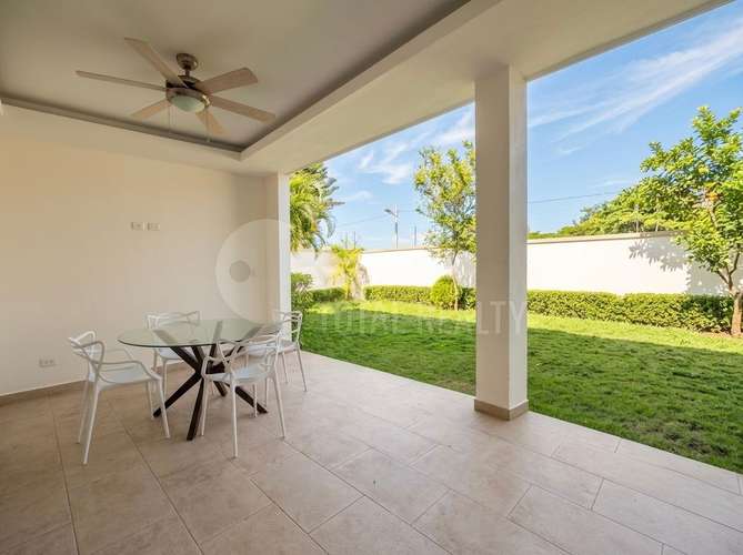 Casa en alquiler en Santo Domingo - Imagen 2