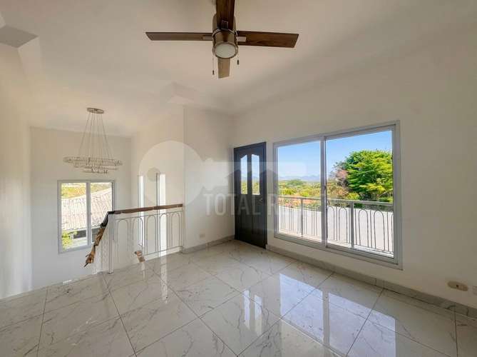 Casa en venta en Las Colinas - Imagen 5