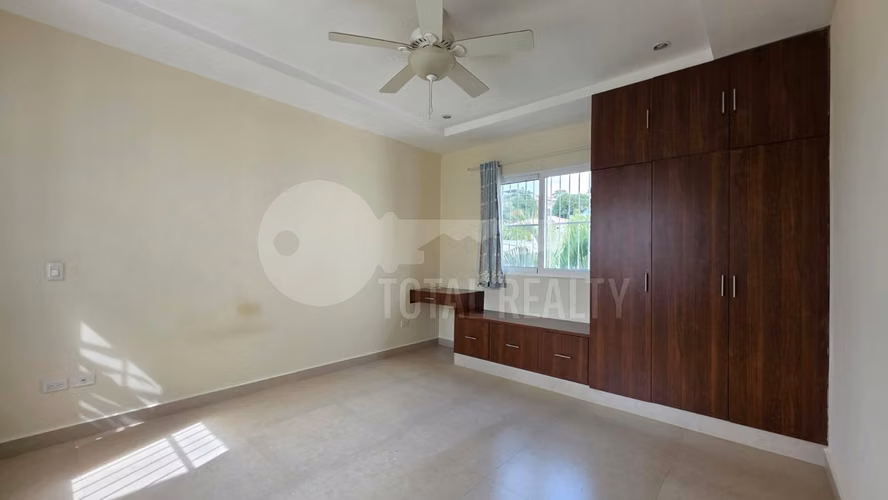 Casa en alquiler en Villa Fontana Sur