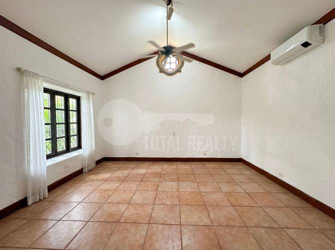 Casa en venta o alquiler en Las Colinas - Imagen 3