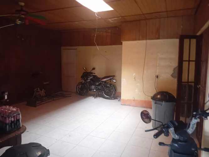 CASA AMPLIA EN VENTA COLONIA 09 DE JUNIO