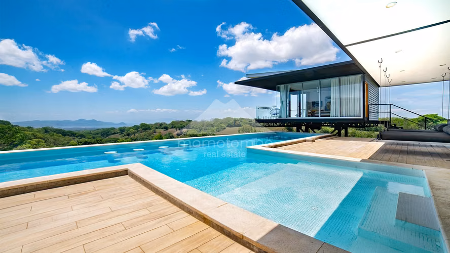 House for Sale Suburban Runway, Managua