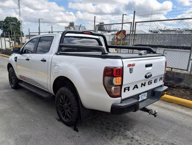 Ford Ranger 3.2 4x4 automática año 2022