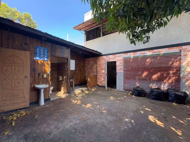 Venta de Local cerca de Multicentro Las Americas