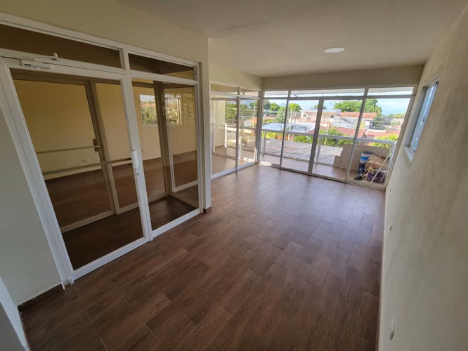 ¡Edificio de Oficinas en Venta – Bolonia!