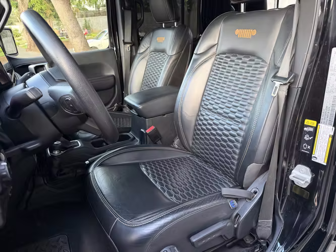 JEEP RUBICON GLADIADOR -2024