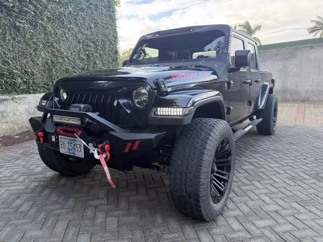 JEEP RUBICON GLADIADOR -2024