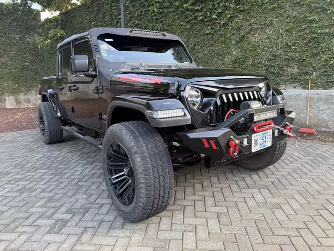 JEEP RUBICON GLADIADOR -2024
