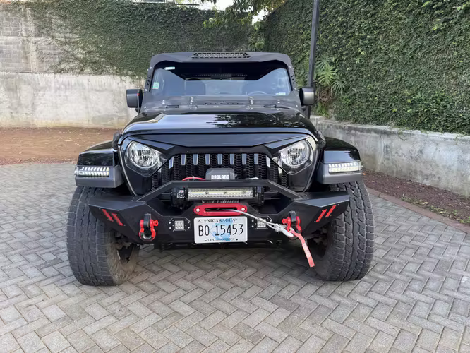 JEEP RUBICON GLADIADOR -2024