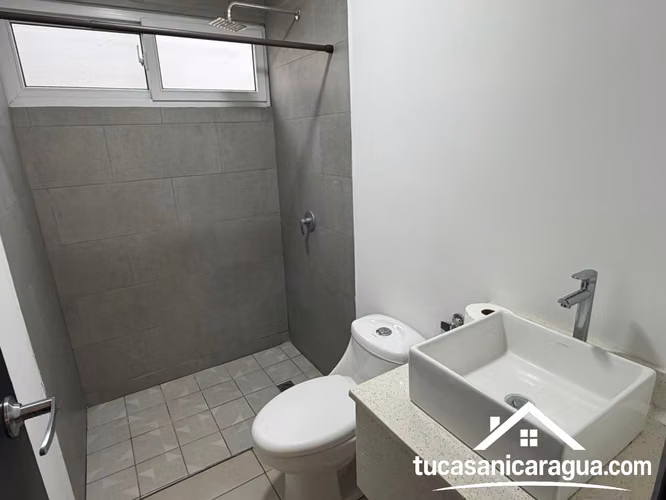 Se renta casa nueva en las colinas managua