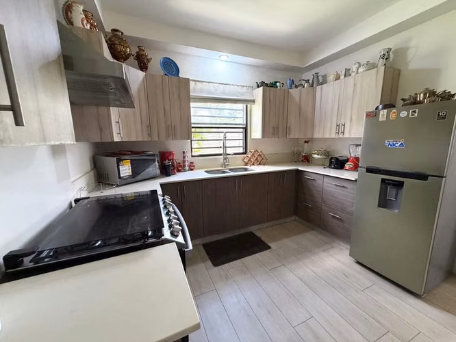 Casa en Renta en Residencial MonteClara, Km 13 Carretera a Masaya | US$800 mensuales - Imagen 11