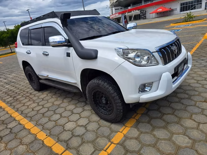 Toyota Prado TXL Mecánica 4x4 2013