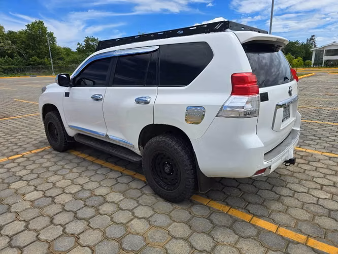 Toyota Prado TXL Mecánica 4x4 2013