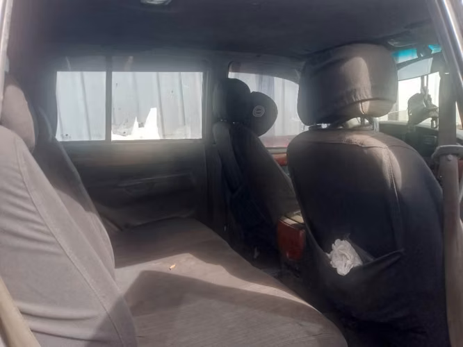 Vendo camioneta sanyoung en condiciones de trabajo