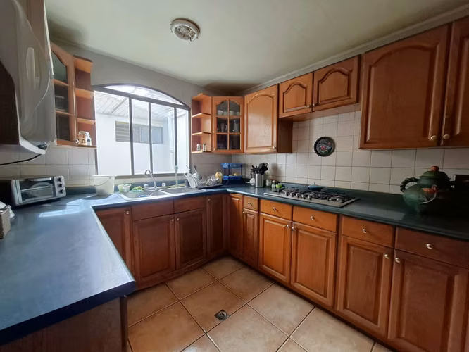 GG - Venta, casa  en Lomas de Reparto San Juan - Imagen 3