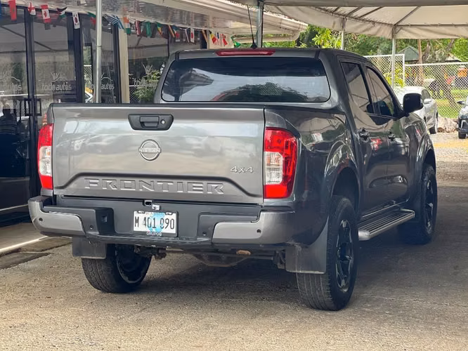 NISSAN NP300 FRONTIER AÑO 2025