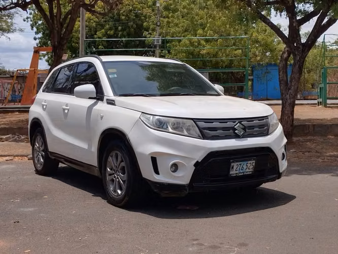 VENDO SUZUKI VITARA 2017 1.6L AUTOMATICA EN BUENAS CONDICIONES!