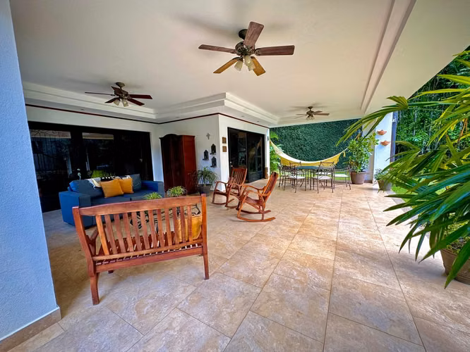 Preciosa Casa en Venta en Carretera Sur - Imagen 9