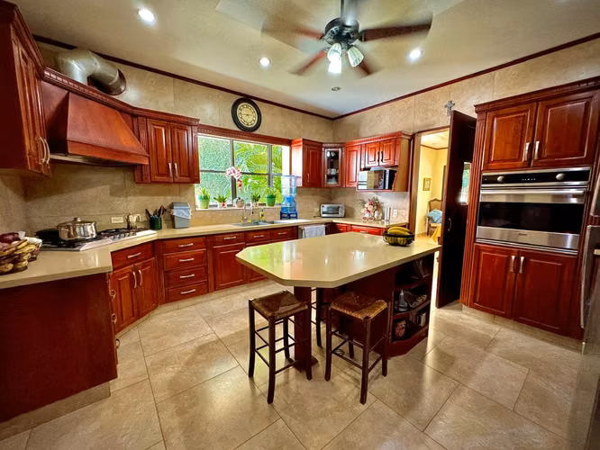 Preciosa Casa en Venta en Carretera Sur - Imagen 10
