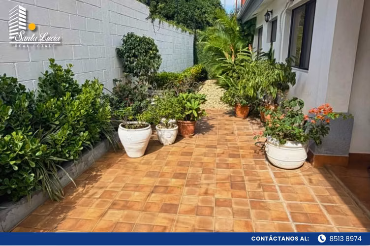 Casa Amueblada de Lujo en Renta en Residencial - LL