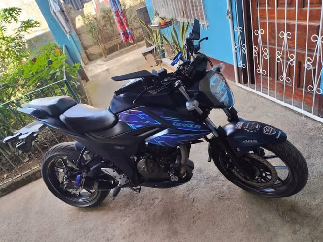 Suzuki Gixxer niked 250cc - Imagen 4