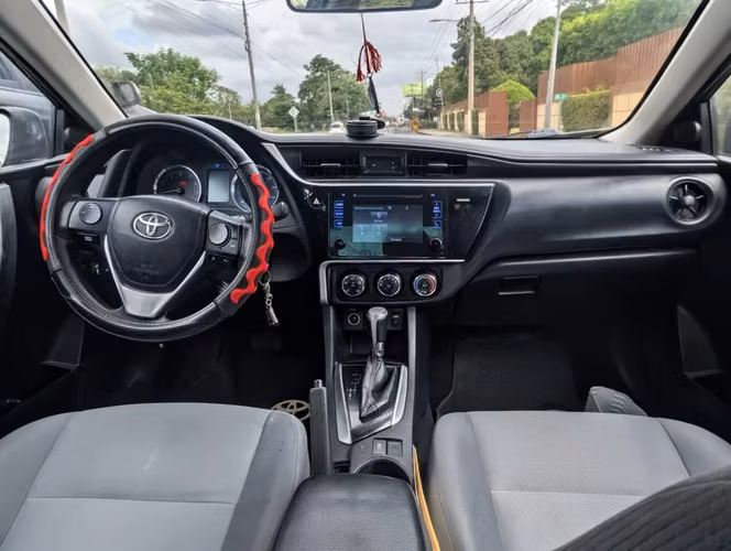 Toyota Corolla Automático año 2017