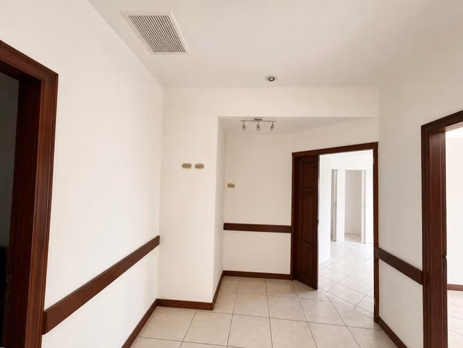 Oficina / Consultorio Médico en Venta en Ofiplaza, Managua