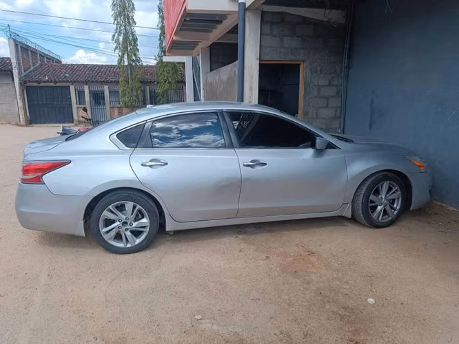 Nissan altima 2015
