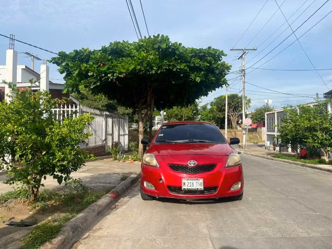 Yaris 2011 en excelentes condiciones - Imagen 2