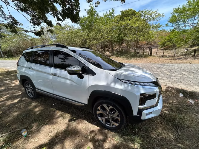 Mitsubishi Xpander Cross 2025