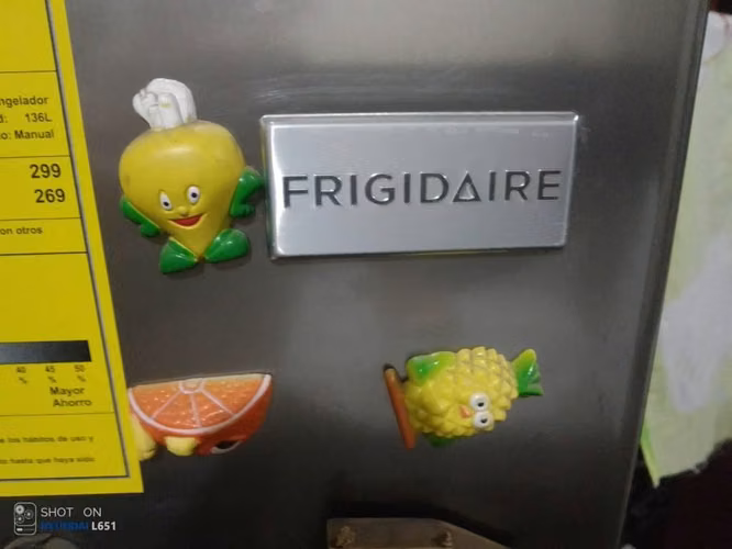 Refrigeradora FRIGIDAIRE