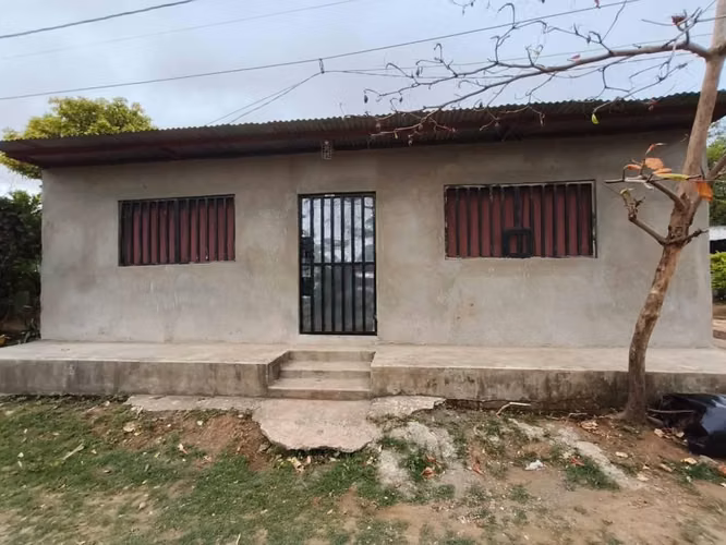 Se vende Casa esquinera