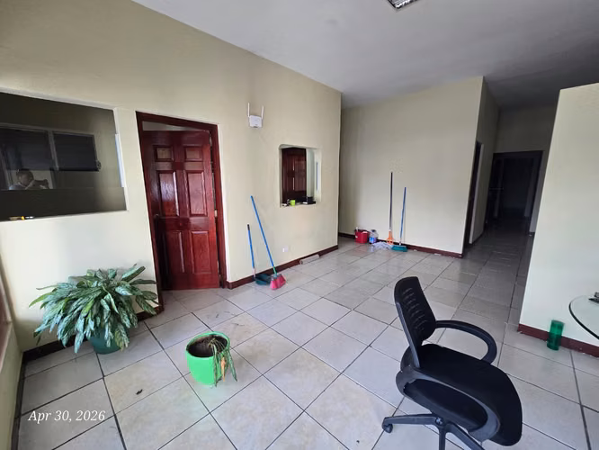 NO-Rento ofibodega en Los Robles - Imagen 3