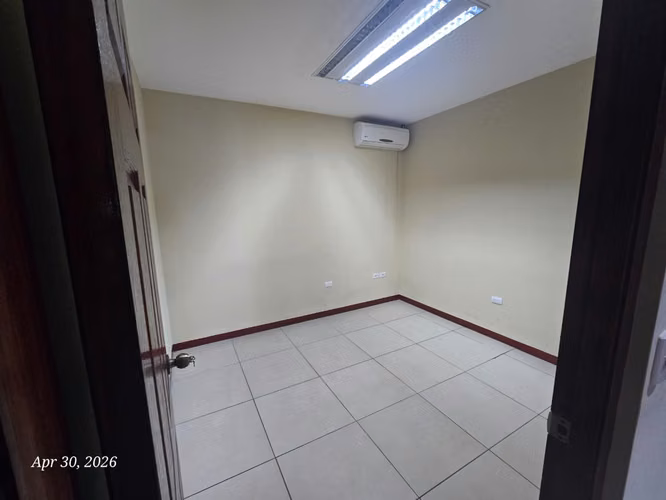 NO-Rento ofibodega en Los Robles - Imagen 9