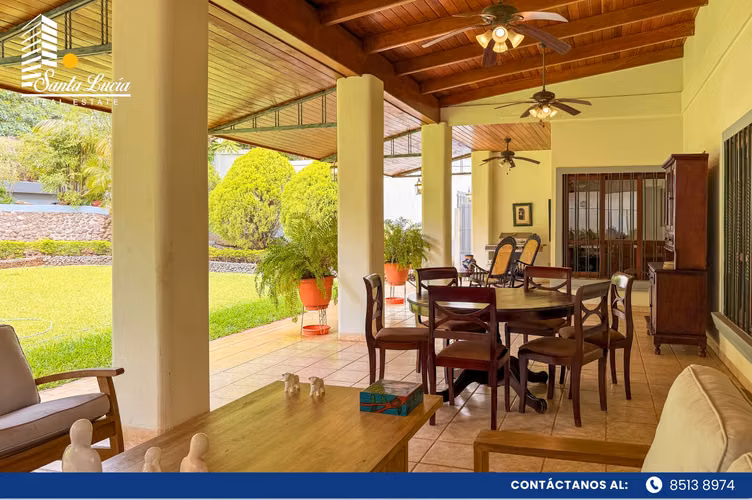 Casa de Lujo en Venta en Mirador de Santo Domingo - LL 