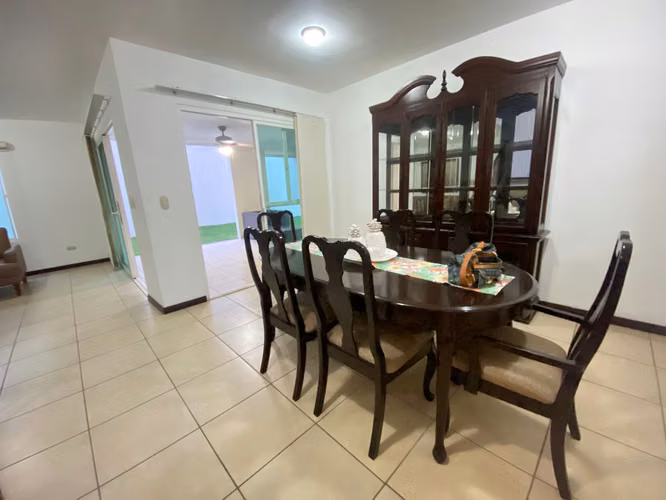 Alquiler de Casa en Las Colinas - Imagen 2