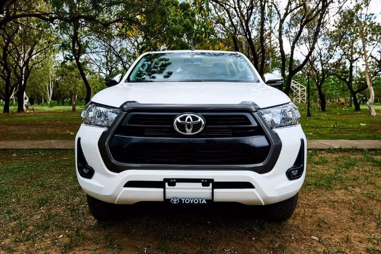 TOYOTA HYLUX 2027 - Imagen 2