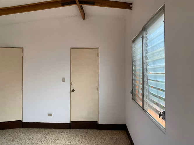 Alquiler de Casa para oficina  en Colonial Los Robles - Imagen 19