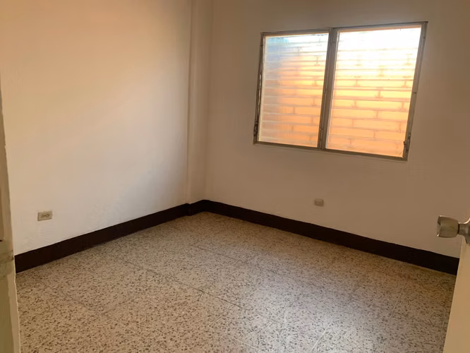 Alquiler de Casa para oficina  en Colonial Los Robles - Imagen 12